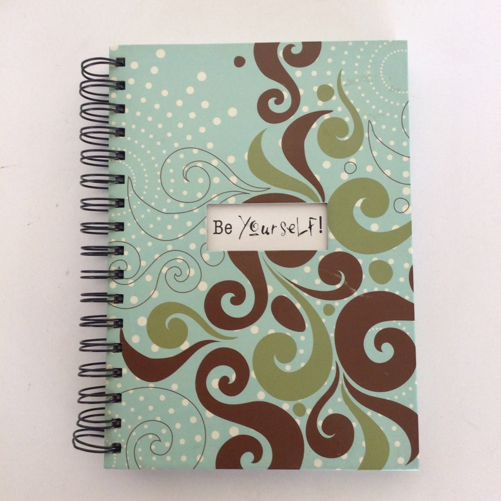 NEW SEASONS DECORATED JOURNAL NWT